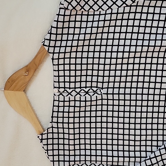 ADRIANNA PAPELL BLACK * WHITE SQUARE DESIGN TOP SMALL - Picture 9 of 11